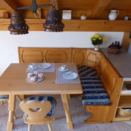 Ferienwohnung Kroeninger * Γκάρμις-Παρτενκίρχεν